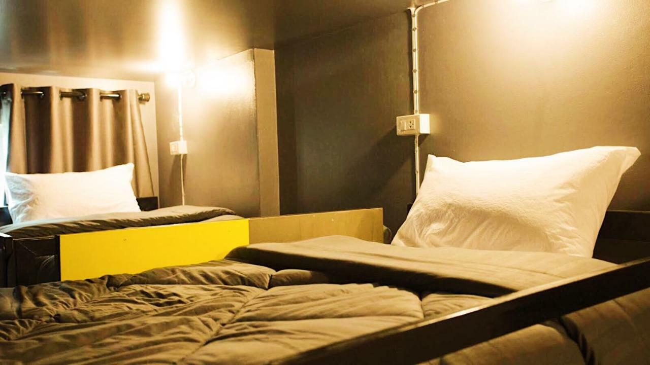 Stamp Hostel (Adults Only) Ban Yang  Exterior photo